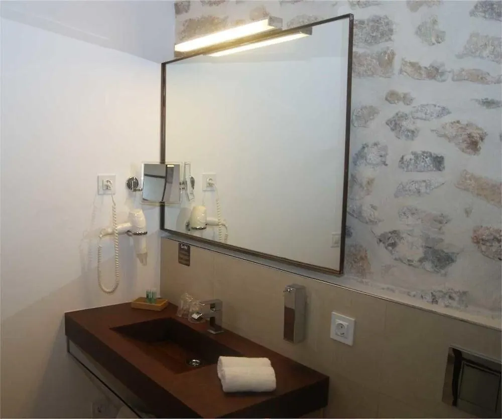 Petit Hotel C'An Mel Cas Concos Bed & Breakfast