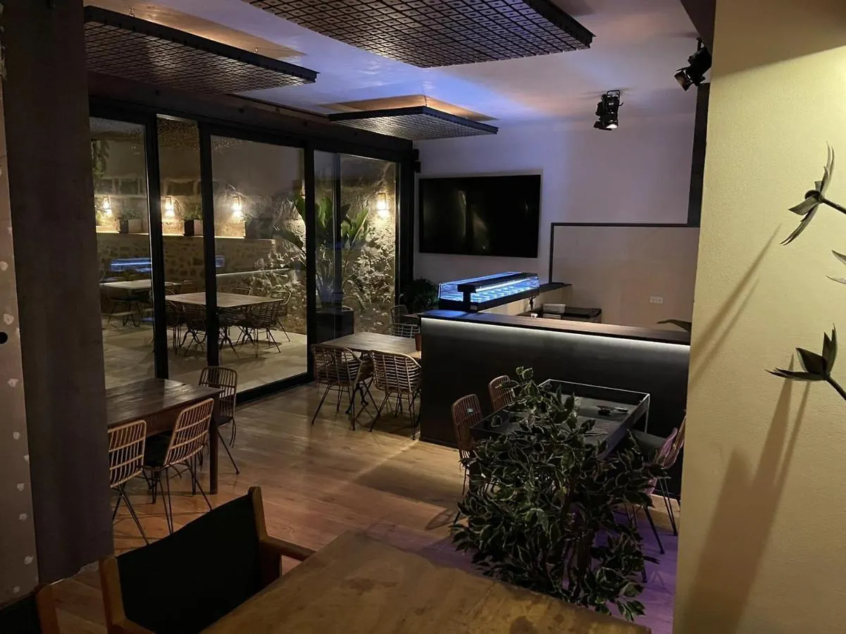 Petit Hotel C'An Mel Cas Concos Bed & Breakfast